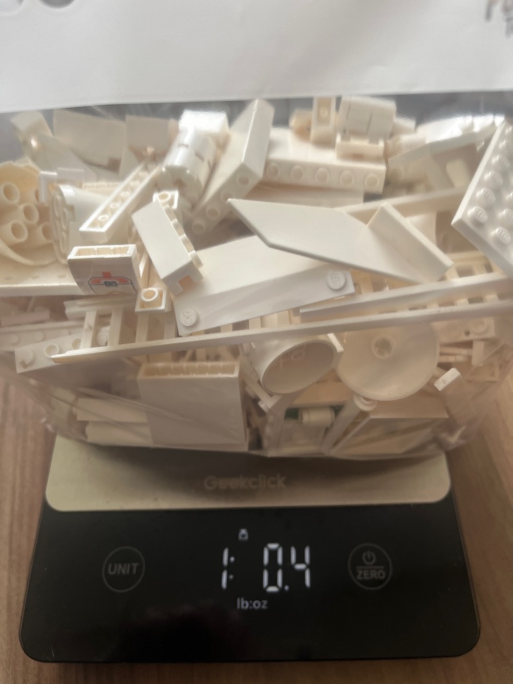 Assorted Lego while pieces 1lb special architecture pieces mostly